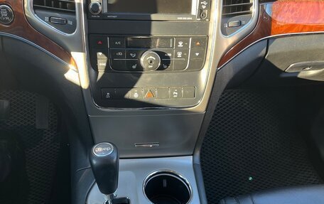 Jeep Grand Cherokee, 2011 год, 2 500 000 рублей, 26 фотография