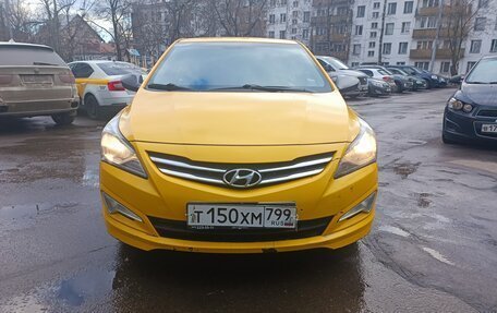 Hyundai Solaris II рестайлинг, 2015 год, 950 000 рублей, 1 фотография