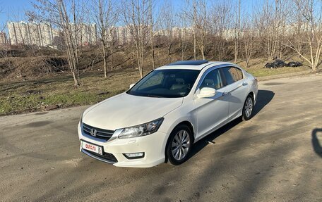 Honda Accord IX рестайлинг, 2013 год, 1 690 000 рублей, 12 фотография