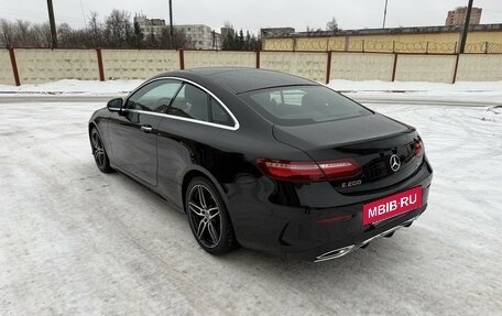 Mercedes-Benz E-Класс, 2019 год, 4 290 000 рублей, 3 фотография