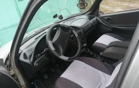 Chevrolet Niva I рестайлинг, 2006 год, 550 000 рублей, 4 фотография