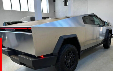 Tesla Cybertruck, 2024 год, 26 900 000 рублей, 6 фотография