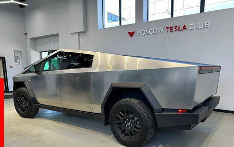 Tesla Cybertruck, 2024 год, 26 900 000 рублей, 4 фотография