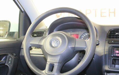 Volkswagen Polo VI (EU Market), 2013 год, 695 000 рублей, 16 фотография