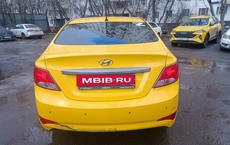 Hyundai Solaris II рестайлинг, 2015 год, 950 000 рублей, 6 фотография