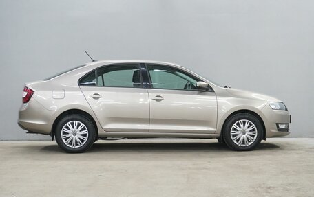 Skoda Rapid I, 2018 год, 1 330 000 рублей, 5 фотография