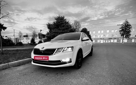 Skoda Octavia, 2019 год, 3 050 000 рублей, 1 фотография