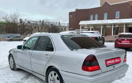 Mercedes-Benz C-Класс, 1998 год, 750 000 рублей, 1 фотография