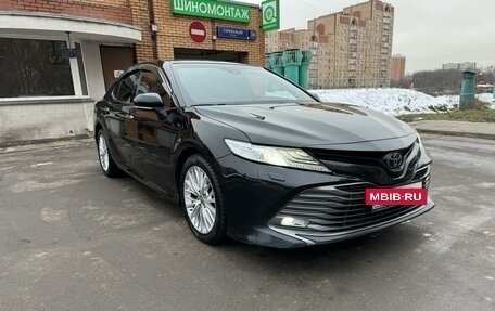 Toyota Camry, 2020 год, 3 100 000 рублей, 2 фотография