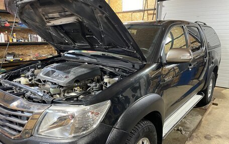 Toyota Hilux VII, 2012 год, 2 367 000 рублей, 26 фотография