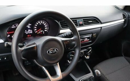 KIA Rio IV, 2019 год, 1 100 000 рублей, 6 фотография