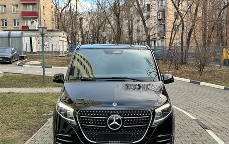 Mercedes-Benz V-Класс, 2024 год, 15 490 000 рублей, 2 фотография