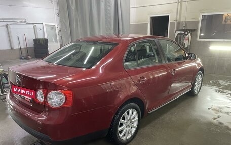 Volkswagen Jetta VI, 2010 год, 820 000 рублей, 4 фотография