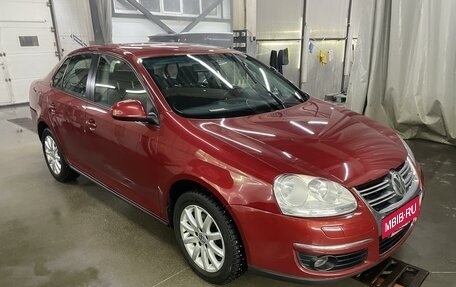 Volkswagen Jetta VI, 2010 год, 820 000 рублей, 5 фотография