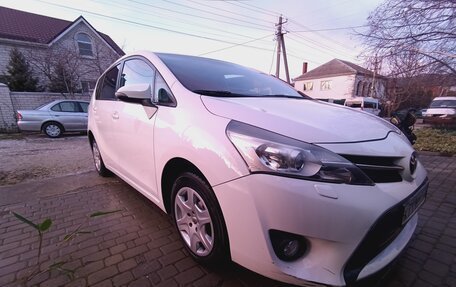 Toyota Verso I, 2013 год, 1 349 000 рублей, 31 фотография