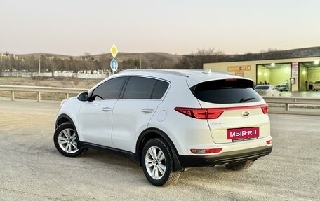 KIA Sportage IV рестайлинг, 2017 год, 2 150 000 рублей, 3 фотография