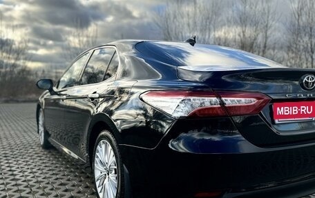 Toyota Camry, 2019 год, 3 100 000 рублей, 4 фотография