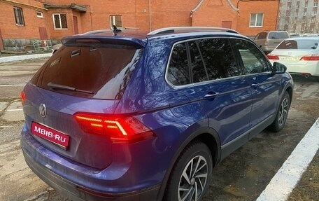 Volkswagen Tiguan II, 2018 год, 2 150 000 рублей, 3 фотография