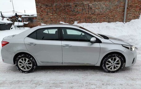 Toyota Corolla, 2013 год, 1 393 000 рублей, 2 фотография