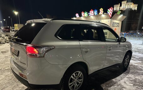 Mitsubishi Outlander III рестайлинг 3, 2012 год, 1 450 000 рублей, 8 фотография