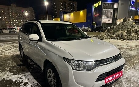 Mitsubishi Outlander III рестайлинг 3, 2012 год, 1 450 000 рублей, 3 фотография