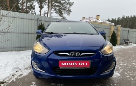 Hyundai Solaris II рестайлинг, 2013 год, 790 000 рублей, 1 фотография