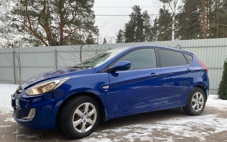 Hyundai Solaris II рестайлинг, 2013 год, 790 000 рублей, 3 фотография