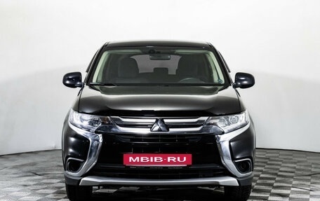 Mitsubishi Outlander III рестайлинг 3, 2017 год, 1 699 000 рублей, 2 фотография