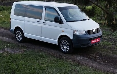 Volkswagen Caravelle T5, 2006 год, 1 350 000 рублей, 1 фотография