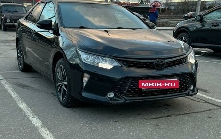 Toyota Camry, 2018 год, 2 250 000 рублей, 2 фотография