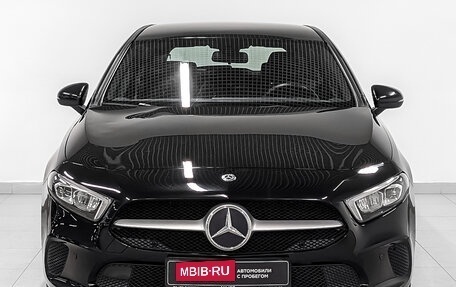 Mercedes-Benz A-Класс, 2019 год, 2 395 000 рублей, 2 фотография