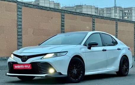 Toyota Camry, 2018 год, 2 950 000 рублей, 1 фотография