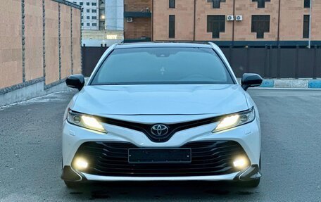 Toyota Camry, 2018 год, 2 950 000 рублей, 3 фотография