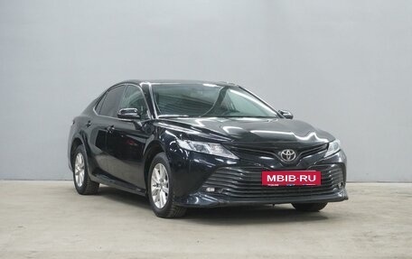 Toyota Camry, 2019 год, 2 705 000 рублей, 3 фотография