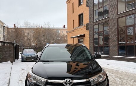 Toyota Highlander III, 2014 год, 3 449 000 рублей, 2 фотография