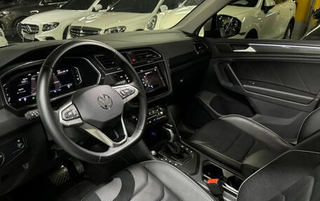 Volkswagen Tiguan II, 2021 год, 3 100 411 рублей, 17 фотография