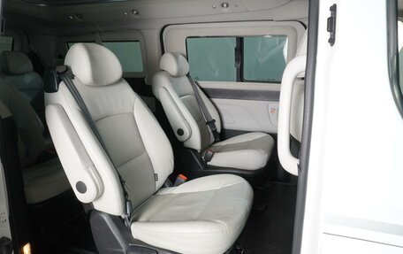 Hyundai Grand Starex Grand Starex I рестайлинг 2, 2019 год, 4 299 000 рублей, 7 фотография