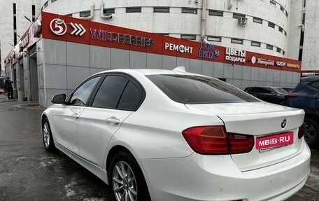 BMW 3 серия, 2013 год, 1 600 000 рублей, 4 фотография