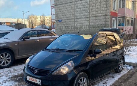 Honda Fit III, 2002 год, 355 000 рублей, 2 фотография