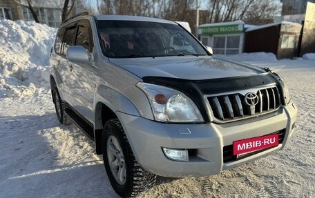 Toyota Land Cruiser Prado 120 рестайлинг, 2004 год, 2 070 000 рублей, 21 фотография