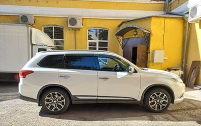 Mitsubishi Outlander III рестайлинг 3, 2016 год, 1 850 000 рублей, 1 фотография