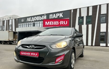 Hyundai Solaris II рестайлинг, 2013 год, 899 000 рублей, 1 фотография