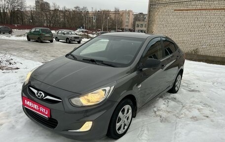 Hyundai Solaris II рестайлинг, 2013 год, 899 000 рублей, 10 фотография