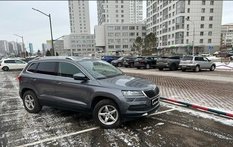 Skoda Karoq I, 2020 год, 2 400 000 рублей, 3 фотография