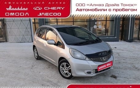 Honda Fit III, 2011 год, 830 000 рублей, 1 фотография