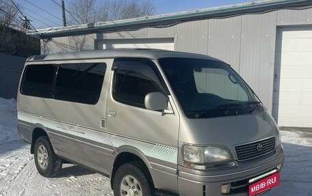 Toyota HiAce H100, 1990 год, 950 000 рублей, 1 фотография