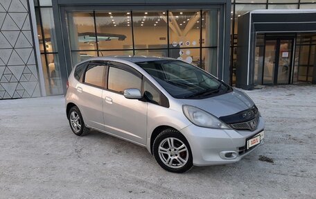 Honda Fit III, 2011 год, 830 000 рублей, 3 фотография