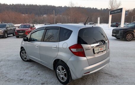 Honda Fit III, 2011 год, 830 000 рублей, 7 фотография