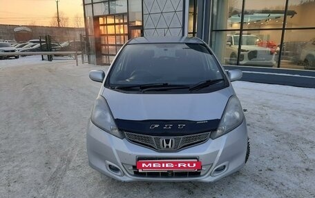 Honda Fit III, 2011 год, 830 000 рублей, 4 фотография