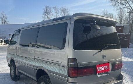 Toyota HiAce H100, 1990 год, 950 000 рублей, 15 фотография